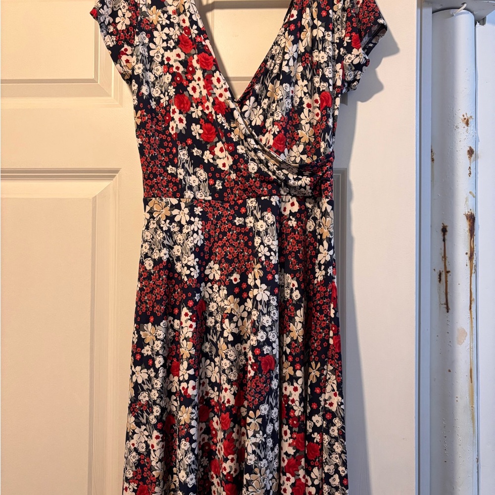 Floral V-Neck Dress - Red, White, and Blue